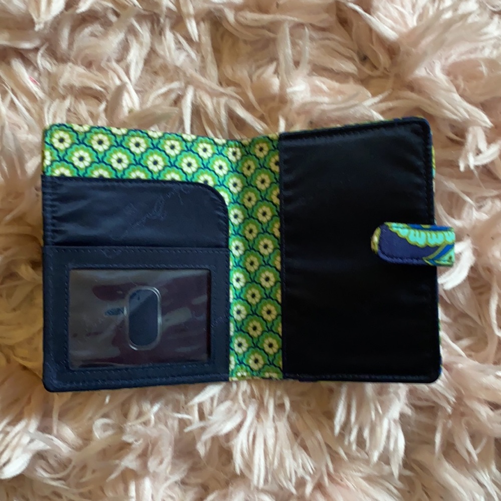 Vera Bradley Passport Case - Picture 2 of 3